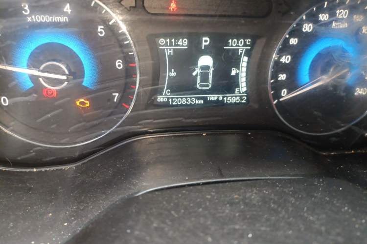 Used Dongfeng Fengon 580 2017 1.5T CVT Smart Connectivity Model