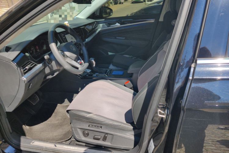 Used Volkswagen Passat 2024 380TSI Luxury Edition Left Front Seat