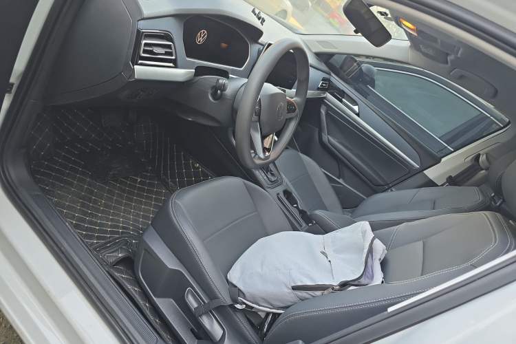 Used Volkswagen Lavida 2023 1.5L Automatic De Yi Edition