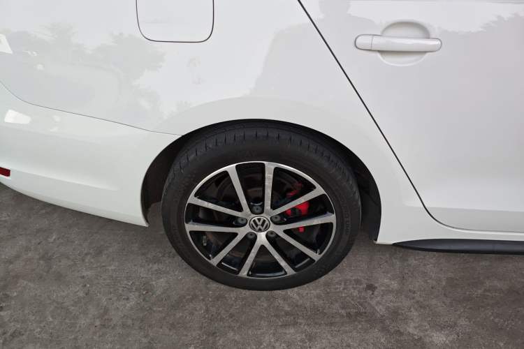 Used Volkswagen Sagitar 2013 2.0 TSI GLI