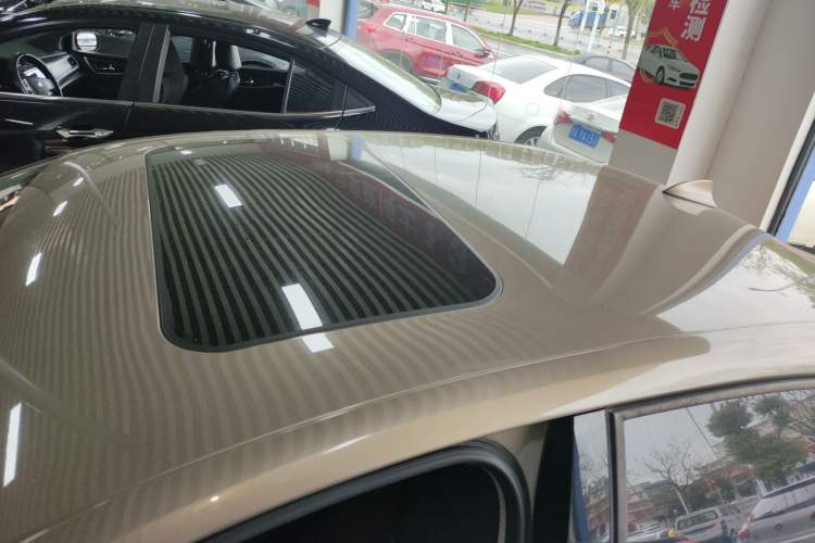 Used Volkswagen Sagitar 2017 230TSI Automatic Comfort Version