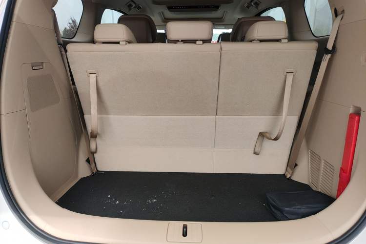 Used Buick GL8 New Energy 2025 Lu Shang Luxury Edition 7-Seater Trunk