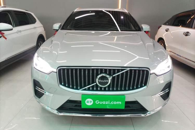 Used Volvo XC60 2023 B5 4x4 Smart Luxury Edition