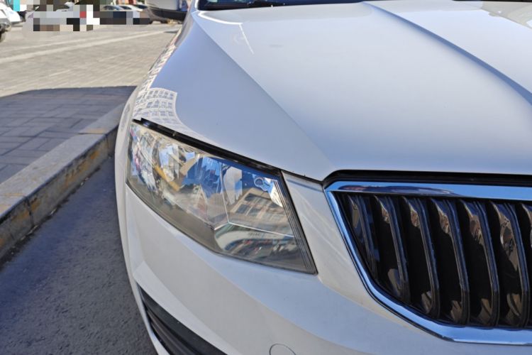 Used Skoda Octavia 2017 Classic Model 1.6L Manual Standard Edition