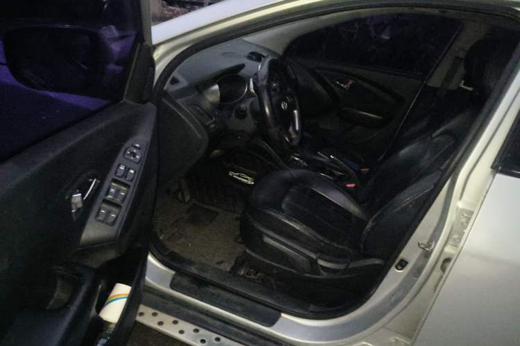 Used Hyundai ix35 2010 2.0L Automatic Two-Wheel Drive Elite Edition GLS
