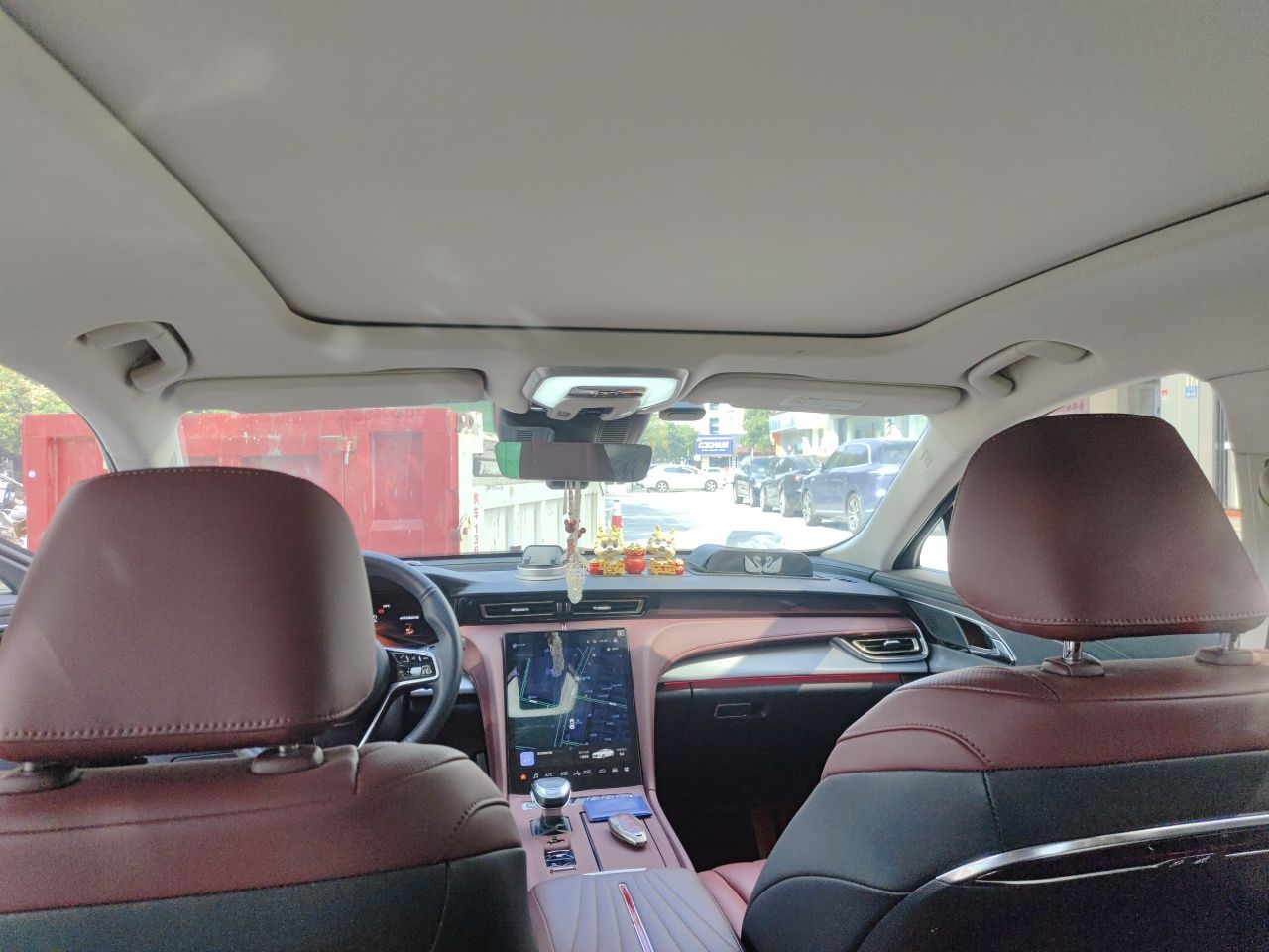 Hongqi H5 2023 2.0T Automatic Smart Connect Flagship Edition - Chinese Trim Chang — снимка 18