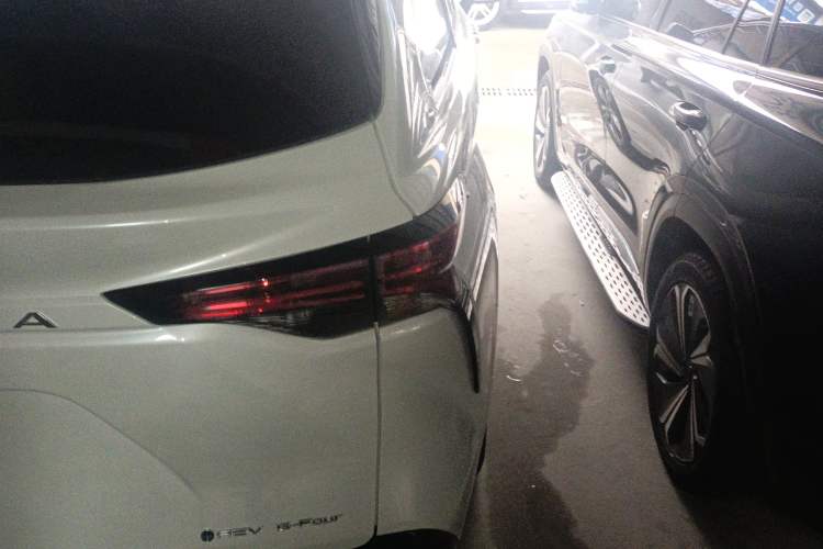 Used Toyota Granvia 2024 2.5L Hybrid Prestige PLUS Four-Wheel Drive Version