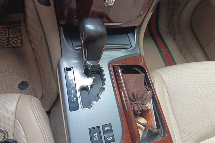 Used Toyota Crown 2012 2.5L Royal Leather Edition