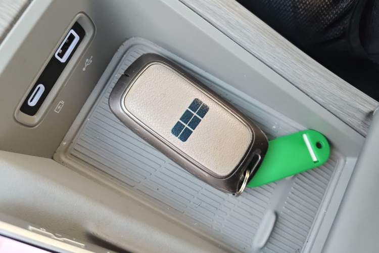 Used Geely Galaxy E8 2024 550 km Range Rear-Drive Dragon Edition
