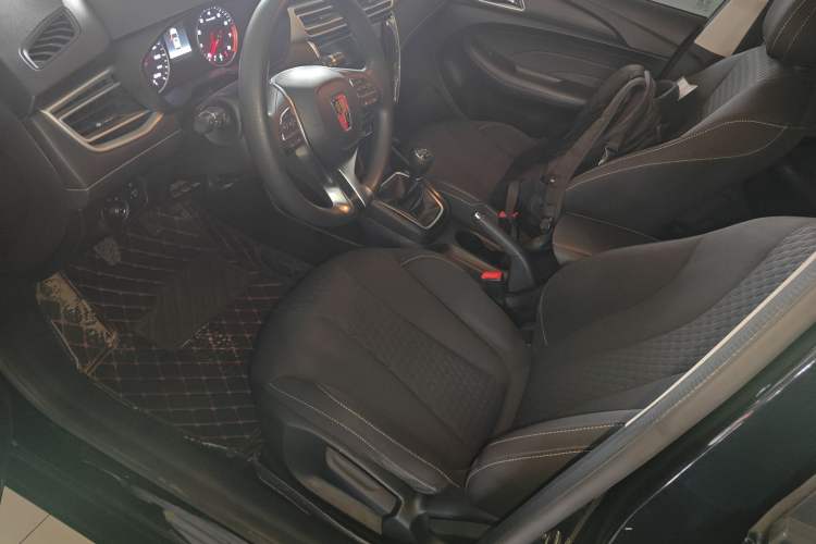 Used Roewe i5 2020 1.5L Manual 4G Connect Luxury Edition