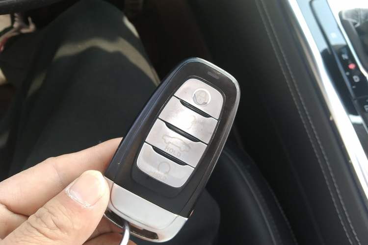 Used Hongqi H9 2020 3.0T Smart Connect Flagship Edition Vehicle Key
