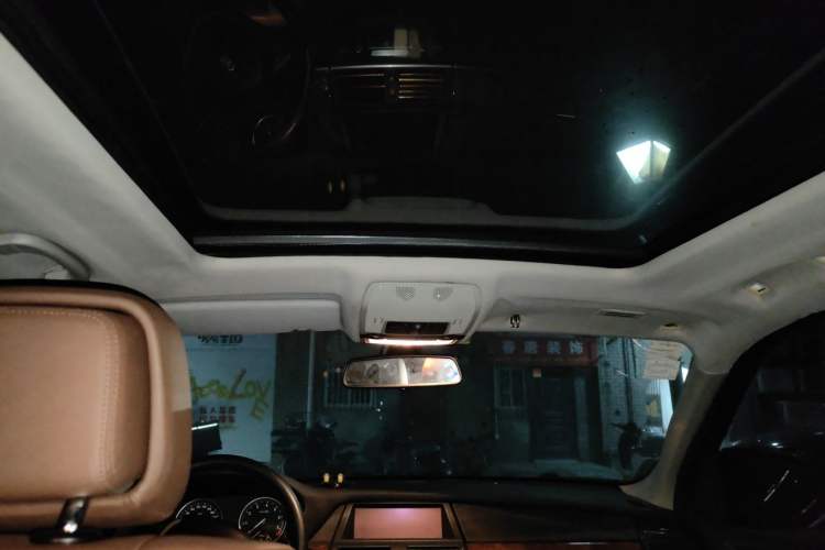 Used BMW X5 2011 xDrive35i Luxury Model