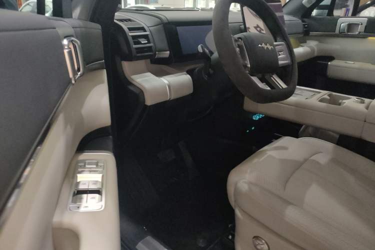 Used Formula Leopard Tai 7 2025 Model 190 km Four-Wheel Drive Ultra Edition