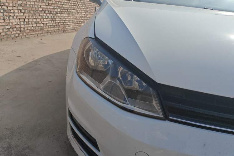 Used Volkswagen Golf 2016 230TSI Automatic Comfort Version
