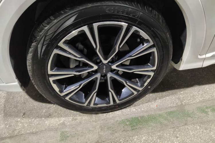 Used JETOUR X70 PLUS 2023 1.6T DCT Stronger PLUS 5-seater