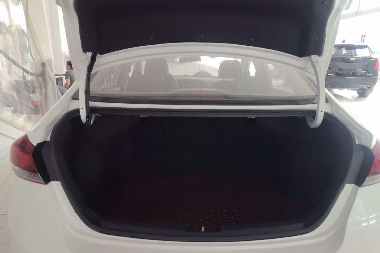 Used Hyundai Elantra (6th Generation / Lingdong) 2016 1.6L Automatic ZhiXuan – Elite Version
