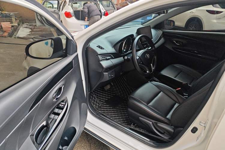 Used Toyota YARiS L Zhi Xuan 2022 X-Trail 1.5L CVT Luxury PLUS Edition