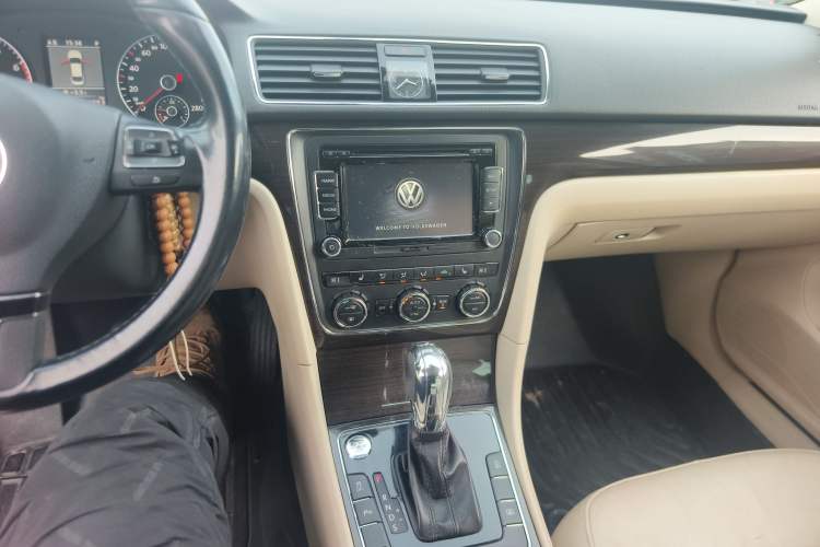 Used Volkswagen Passat 2015 1.8TSI DSG Prestige Edition