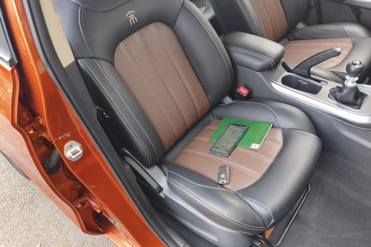 Used BYD Song 2016 GaiShi Edition 1.5TI Manual Elite Model
