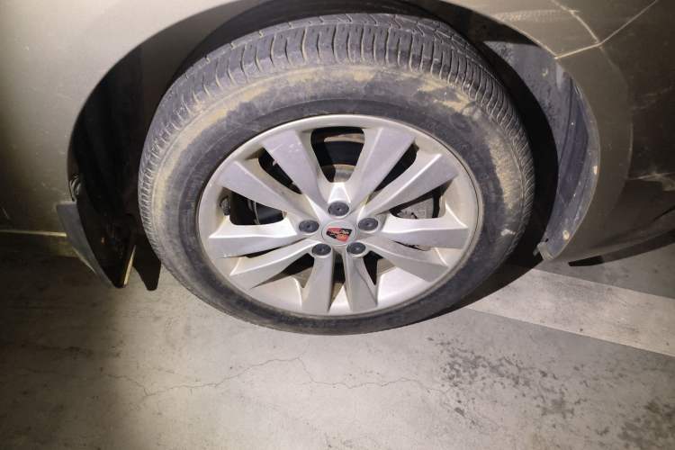 Used Roewe 360 2016 1.5L Automatic Smart Screen Version
