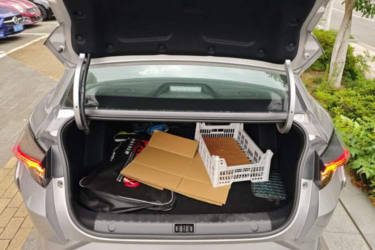 Used Dongfeng Aeolus Yixuan 2020 230T Automatic Cool Edition
