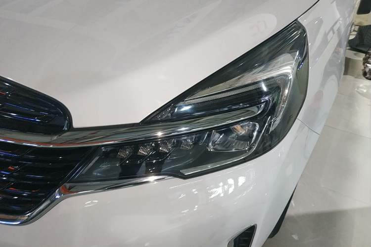 Used Buick GL8 2021 Land Cruiser Executive Class 652T Luxury Model
