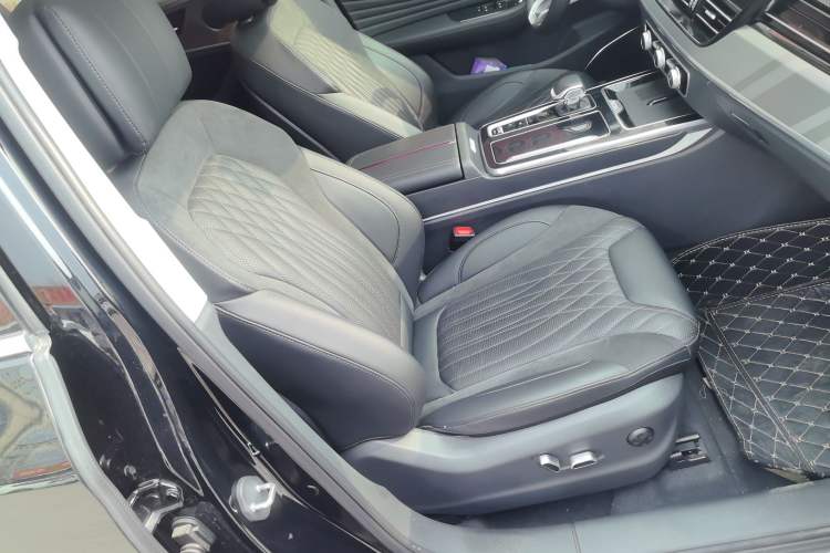 Used Hongqi HS5 2023 2.0T Qixiang Pro Edition
