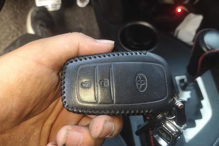 Used Toyota RAV4 2013 2.0L CVT Four-Wheel Drive New Edition
