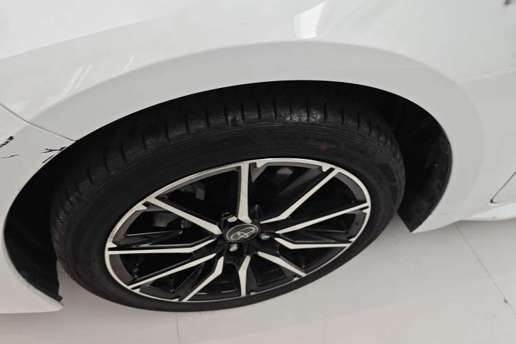 Used Toyota Levin 2023 Smart Electric Hybrid Dual-Engine 1.8L Sport Edition Left Front Wheel Hub