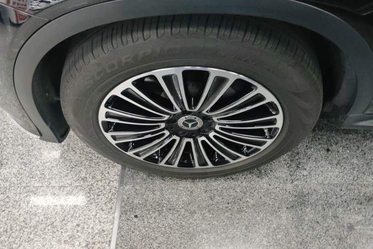 Used Mercedes-Benz GLC 2019 GLC 260 L 4MATIC Dynamic Model