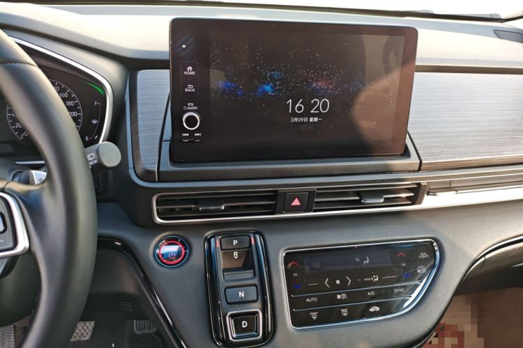 Used Honda Elysion 2022 2.0L eHEV Luxury Edition Audio And AC Panel