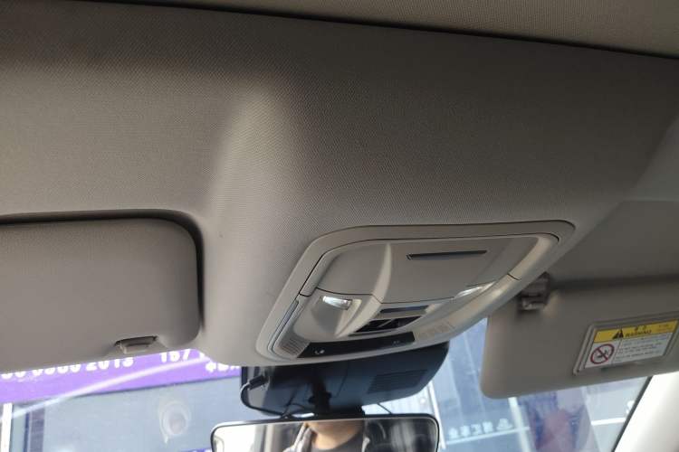 Used ORA Good Cat 2021 400km Standard Range Venus Edition Lithium Iron Phosphate Headliner