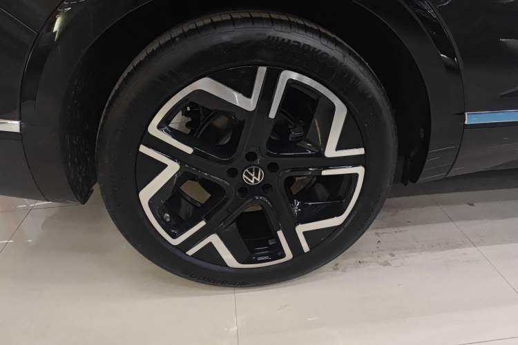 Used Volkswagen Talagon 2026 Model 450TSI Four-Wheel Drive Flagship 6-Seater Right Rear Wheel Hub