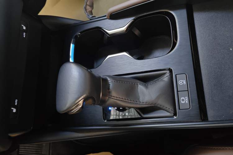 Used Lexus ES 2022 200 Excellence Edition
