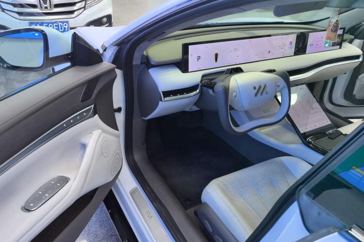 Used IM L7 2022 Pro Model Driver Seat