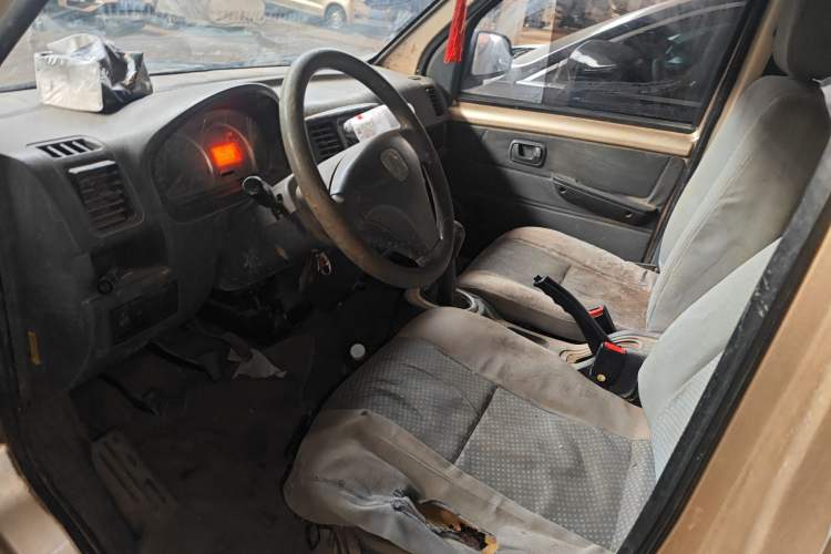 Used BAIC Weiwang 306 2011 1.3L base model 7 seats Left Front Seat