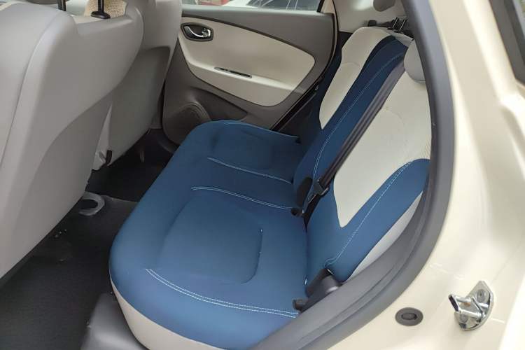 Used Renault Captur 2015 1.2T Automatic Standard Edition
