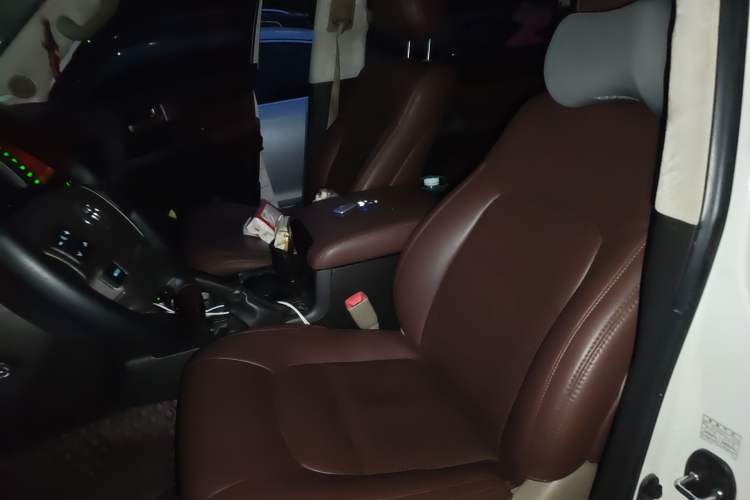 Used Toyota Land Cruiser 2007 4.7L Automatic VX-R Left Front Seat