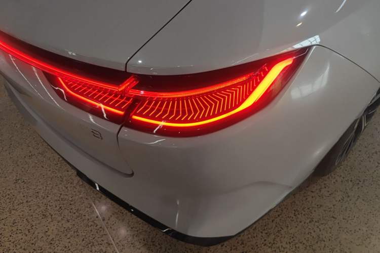 Used Geely Galaxy E8 2025 700 km Long-Range Intelligent Driving Version
