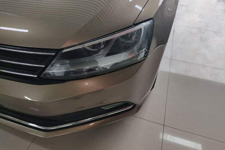 Used Volkswagen Sagitar 2017 230TSI Automatic Comfort Version