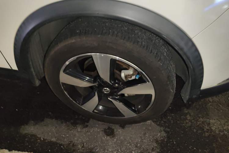 Used Nissan Qashqai 2017 2.0L CVT Luxury Edition China VI Standard Right Front Wheel Hub