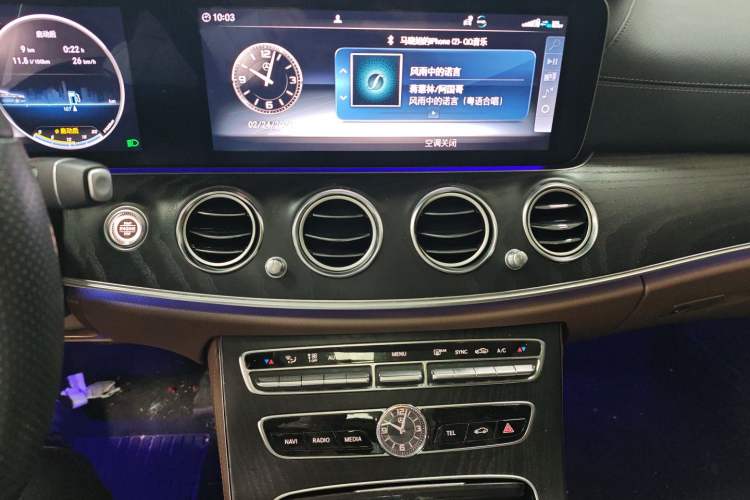 Used Mercedes-Benz E-Class 2019 E 300 L Sporty and Stylish Model