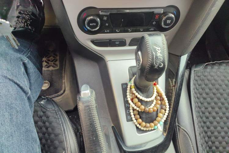 Used Ford Focus 2012 Hatchback 2.0L Automatic Luxury Sport Model