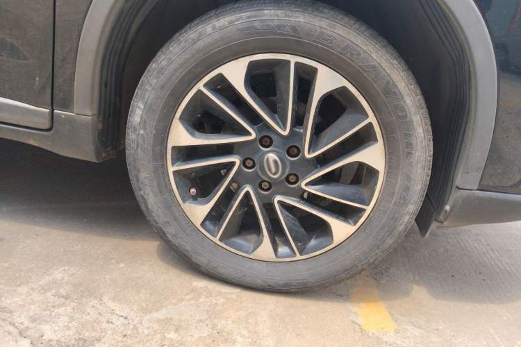 Used GAC Trumpchi GS4 2015 200T Manual Elite Edition Right Front Wheel Hub