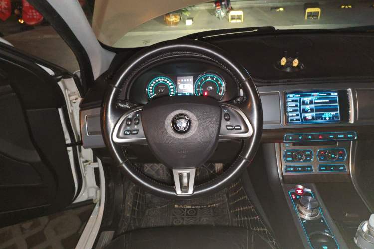 Used Jaguar XF 2015 XF 2.0T Prestige Edition