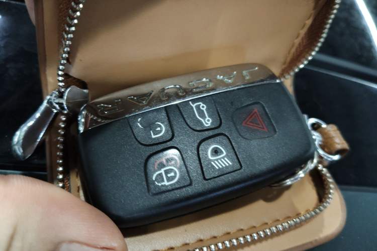 Used Jaguar F-PACE 2016 3.0 SC Four-Wheel Drive R-Sport Sport Edition