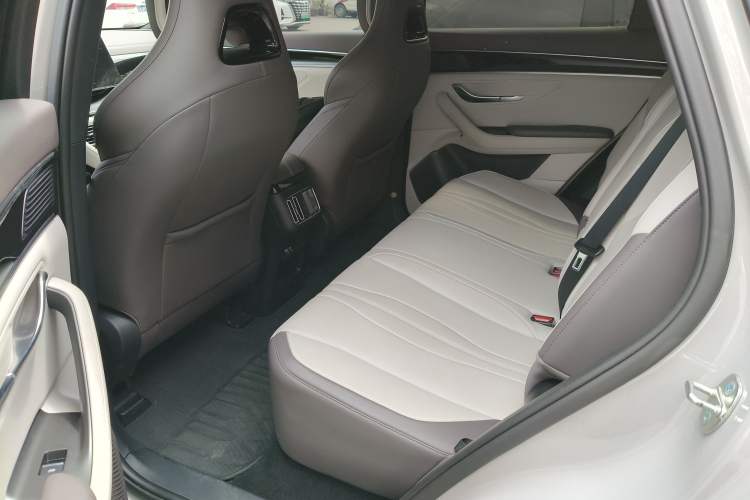 Used BYD Song PLUS New Energy 2025 DM-i 112KM Prestige Model Left Rear Seat