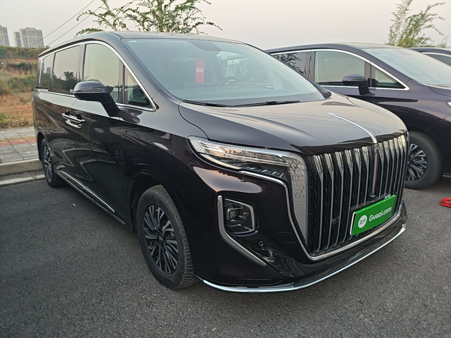 Hongqi HQ9 PHEV 2024 2.0T Four-Wheel Drive Business Edition — снимка 3