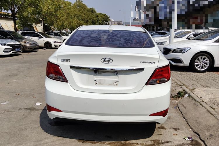 Used Hyundai Verna (older generation) 2014 1.4L Automatic Leading-Edge GLX
