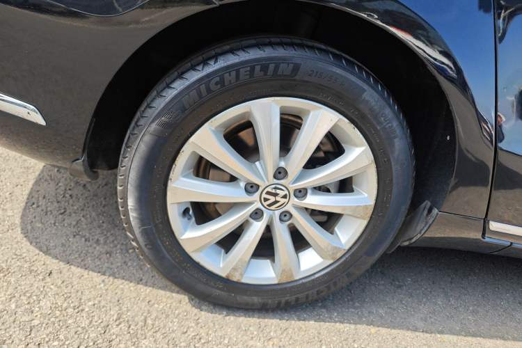 Used Volkswagen Magotan 2015 Revised Version 2.0 TSI Luxury Edition
